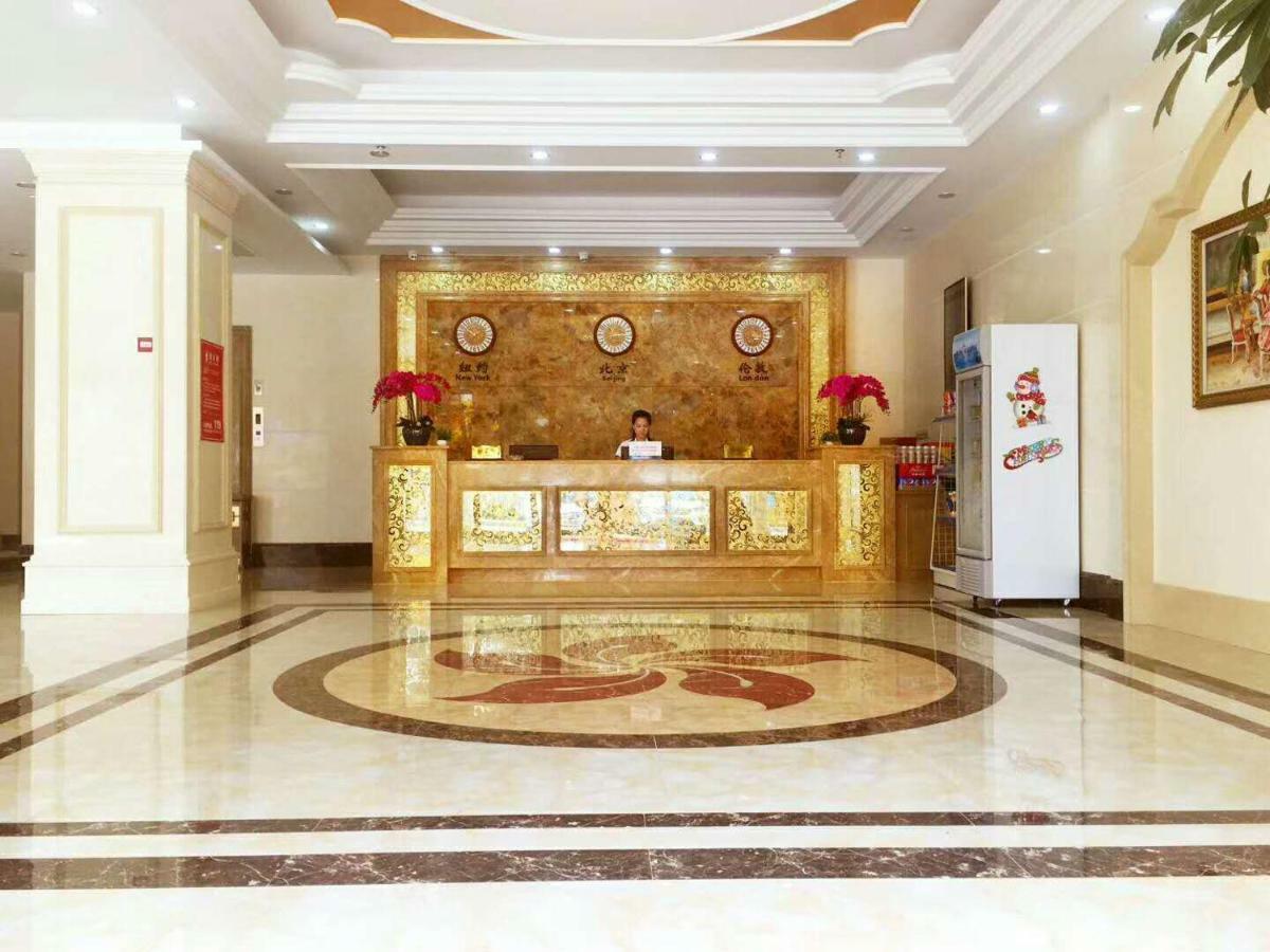 Longhui Business Hotel ฮุ่ยโจว ภายนอก รูปภาพ